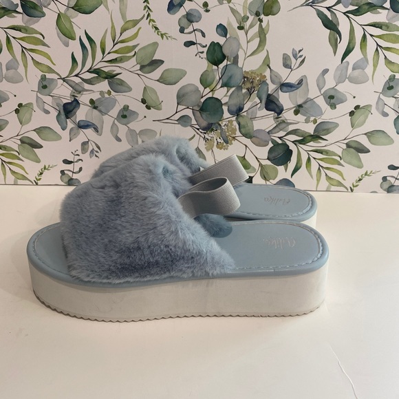 Adika Blue Fuzzy Slipper/shoe Size Eu38 / US7 - Picture 5 of 9